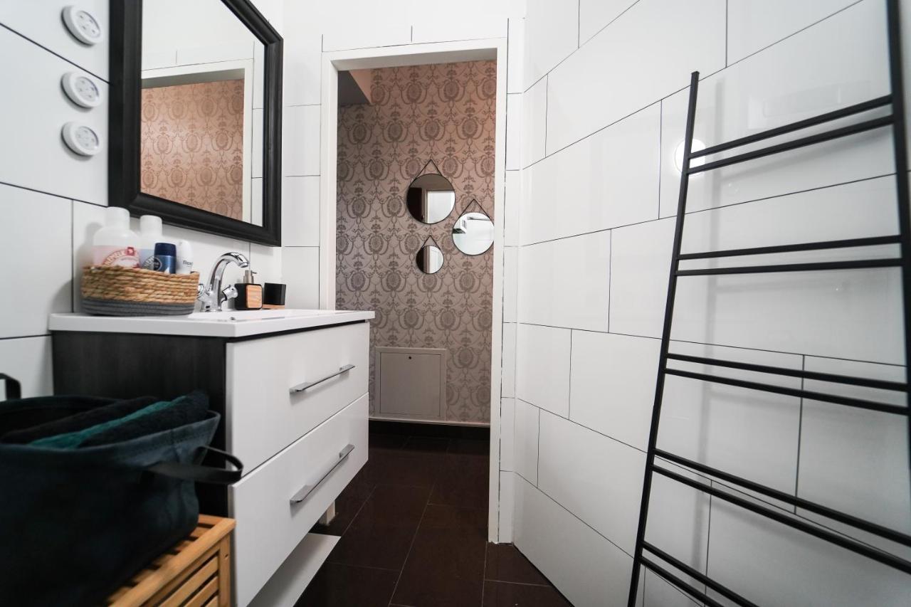 Mint 13 @ Mariahilf Apartment Wina Bagian luar foto