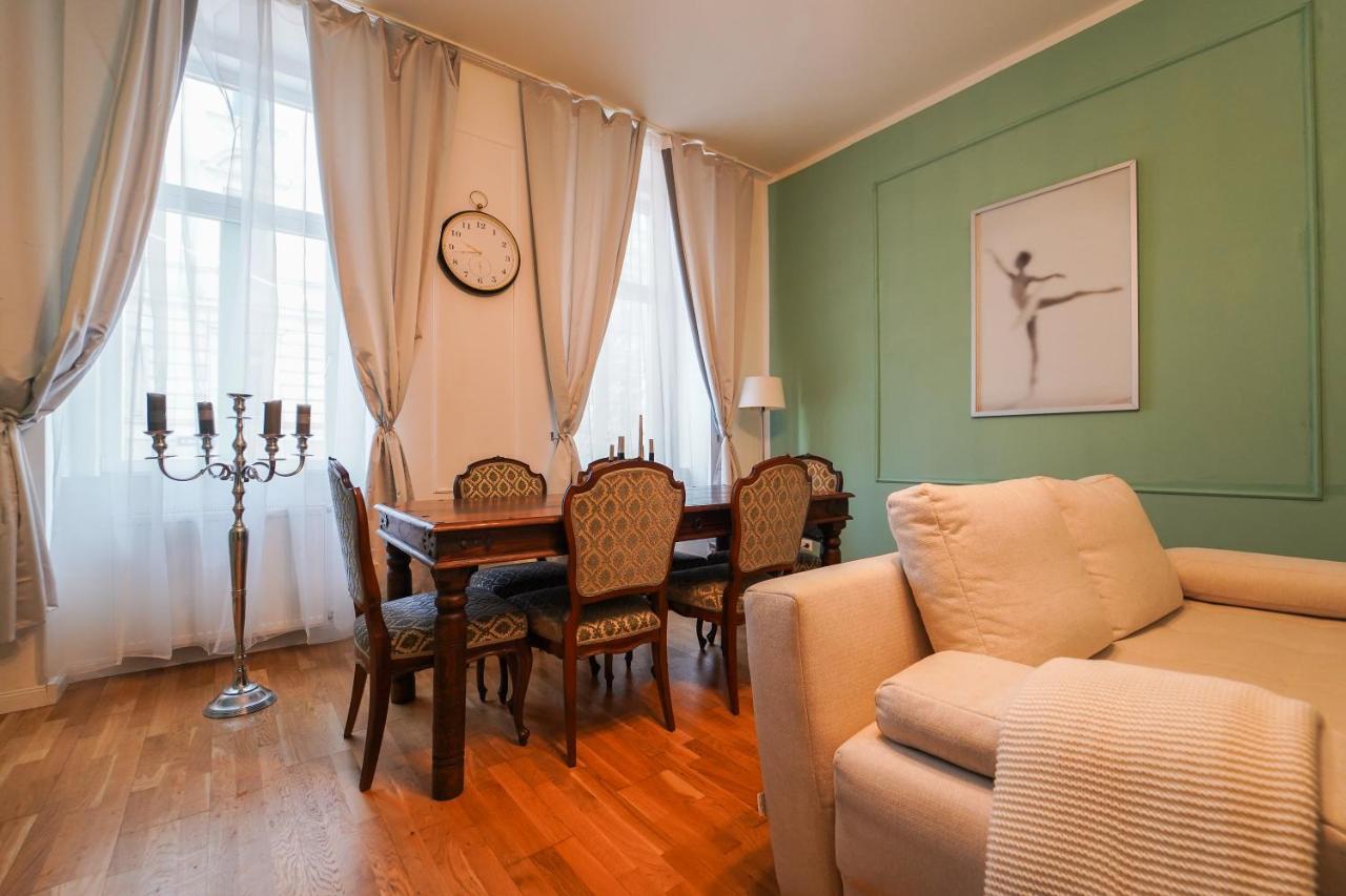 Mint 13 @ Mariahilf Apartment Wina Bagian luar foto