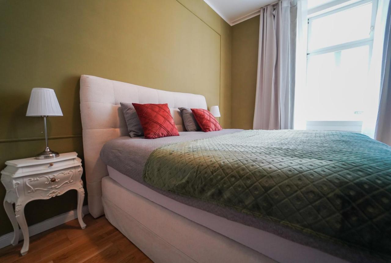 Mint 13 @ Mariahilf Apartment Wina Bagian luar foto